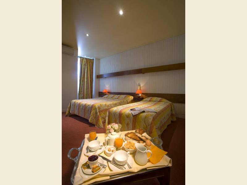 Hotel Restaurant Le Parc 물랭 외부 사진