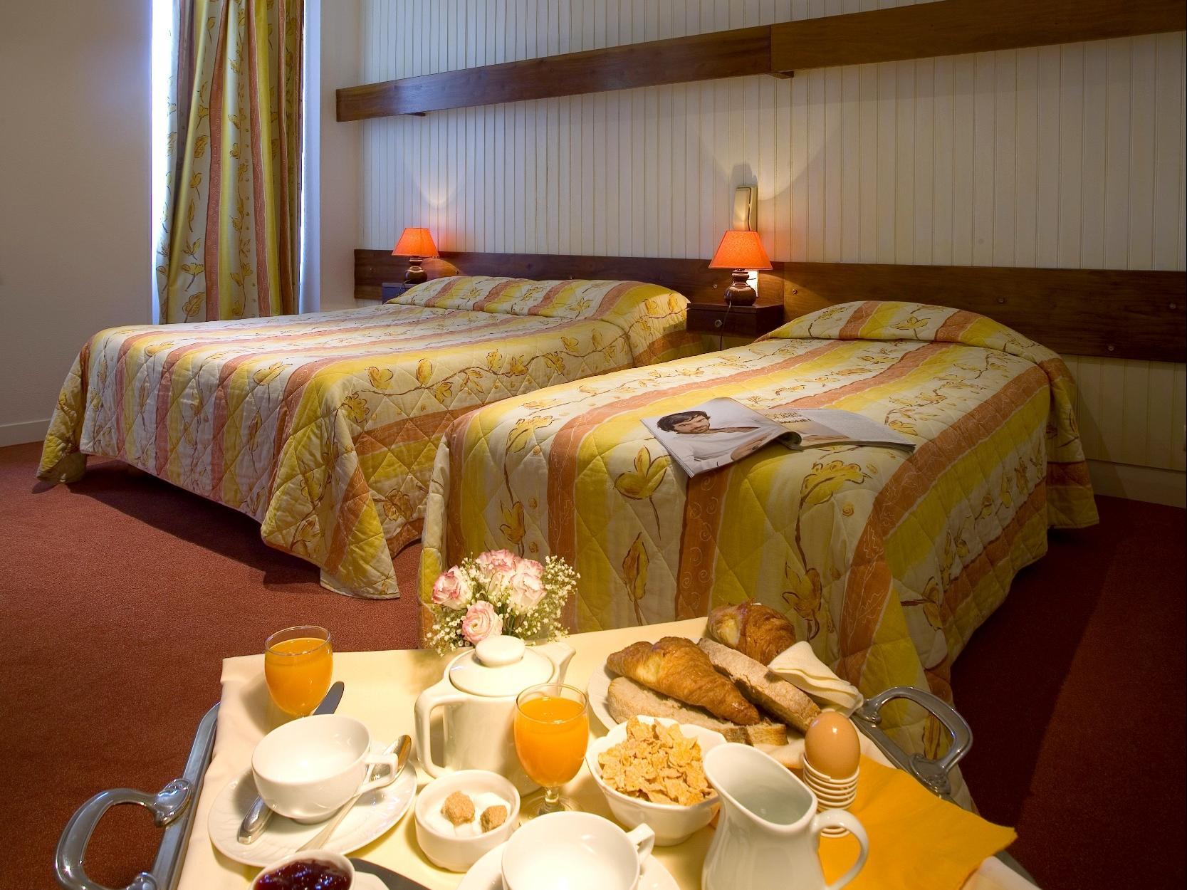 Hotel Restaurant Le Parc 물랭 외부 사진
